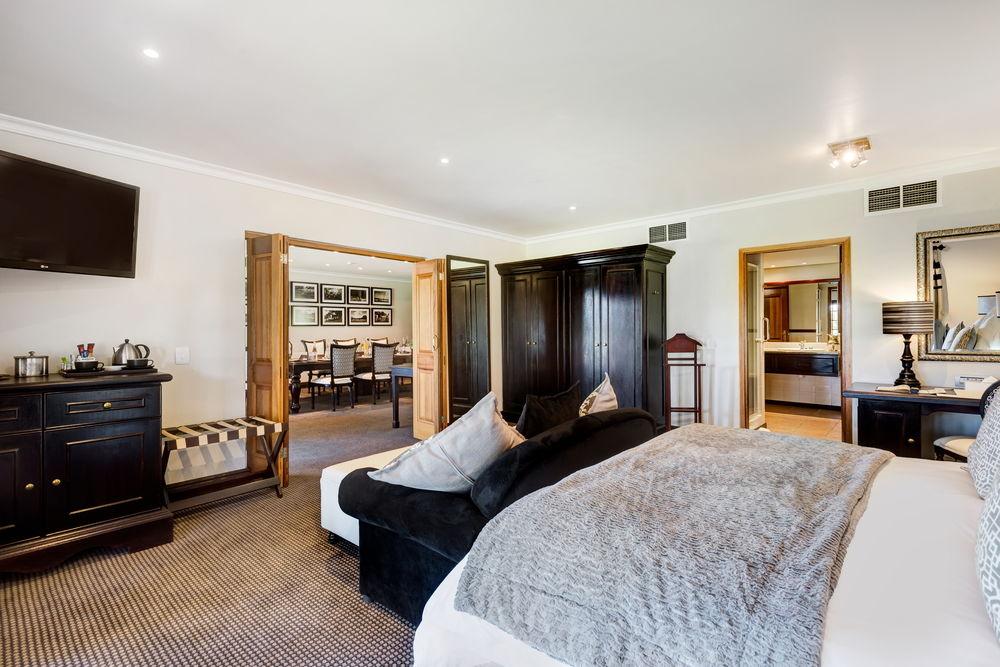 Irene Country Lodge, Autograph Collection Centurion Dış mekan fotoğraf A suite at The Ivy Hotel