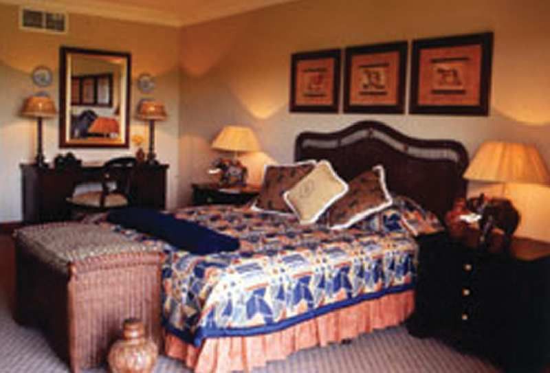 Irene Country Lodge, Autograph Collection Centurion Dış mekan fotoğraf A bedroom at the hotel